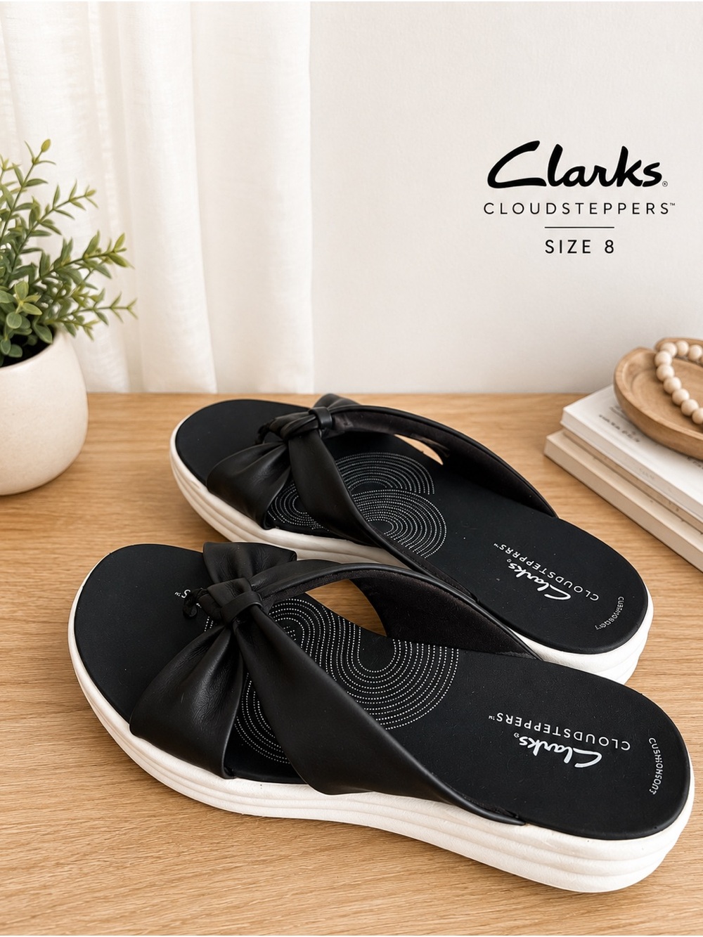 Clarks Cloudsteppers Women's Black Slide Sandals with Knotted Upper